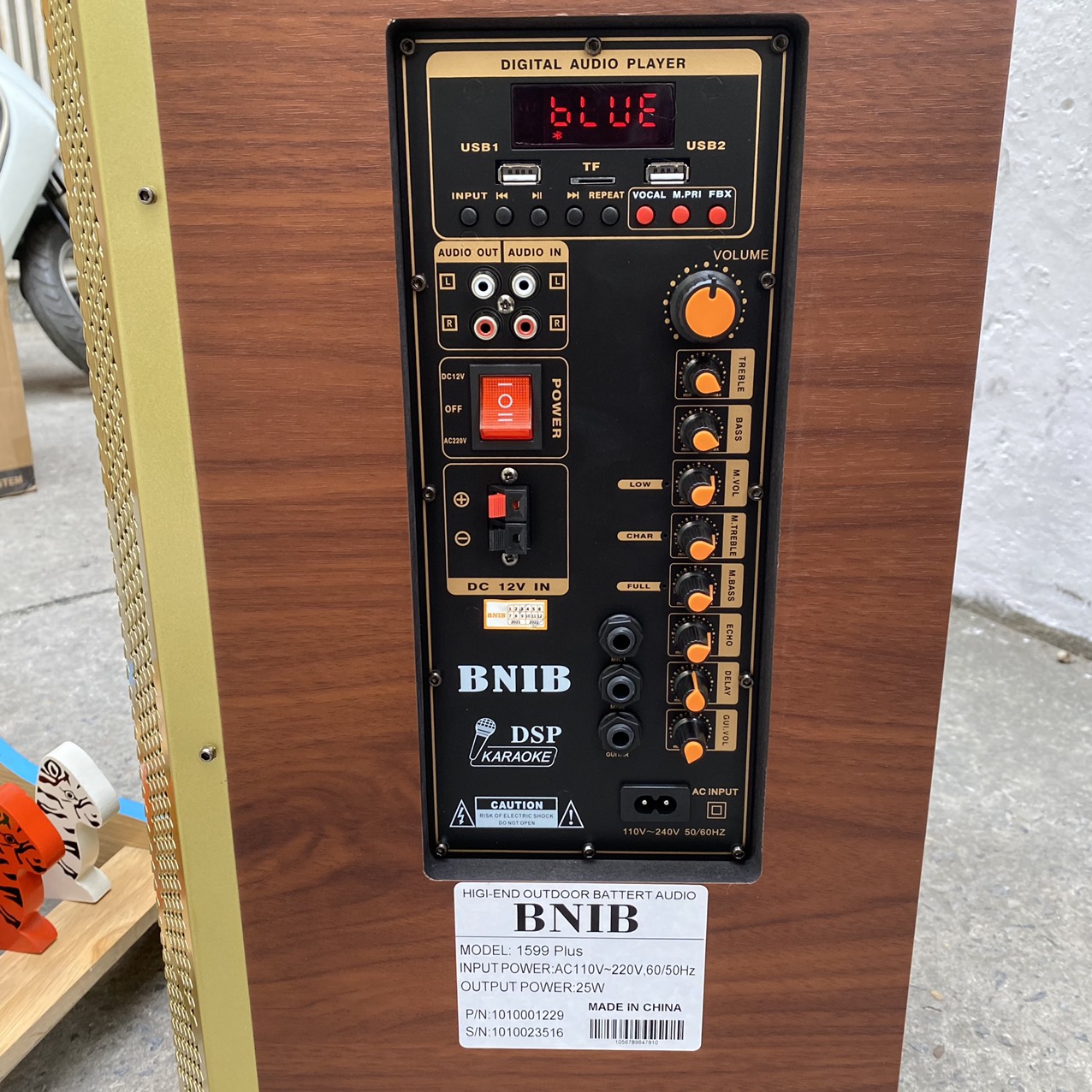 https://banoka.vn/Loa Kéo BNIB 1599 Plus Bass 40 3 Đường Tiếng (6)